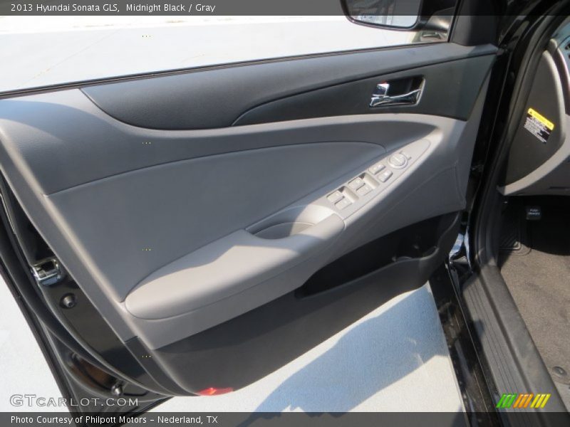 Midnight Black / Gray 2013 Hyundai Sonata GLS
