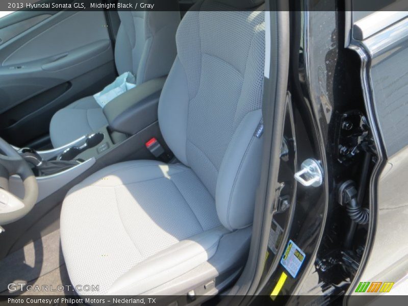 Midnight Black / Gray 2013 Hyundai Sonata GLS