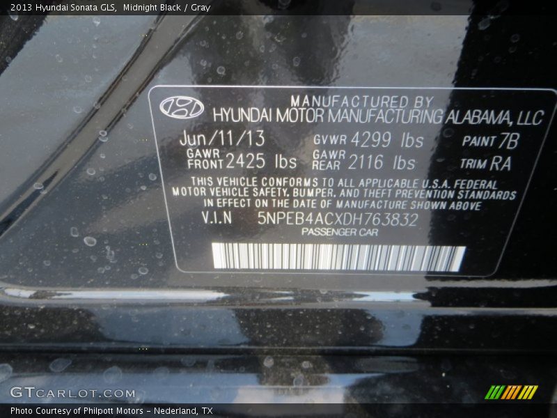 Midnight Black / Gray 2013 Hyundai Sonata GLS