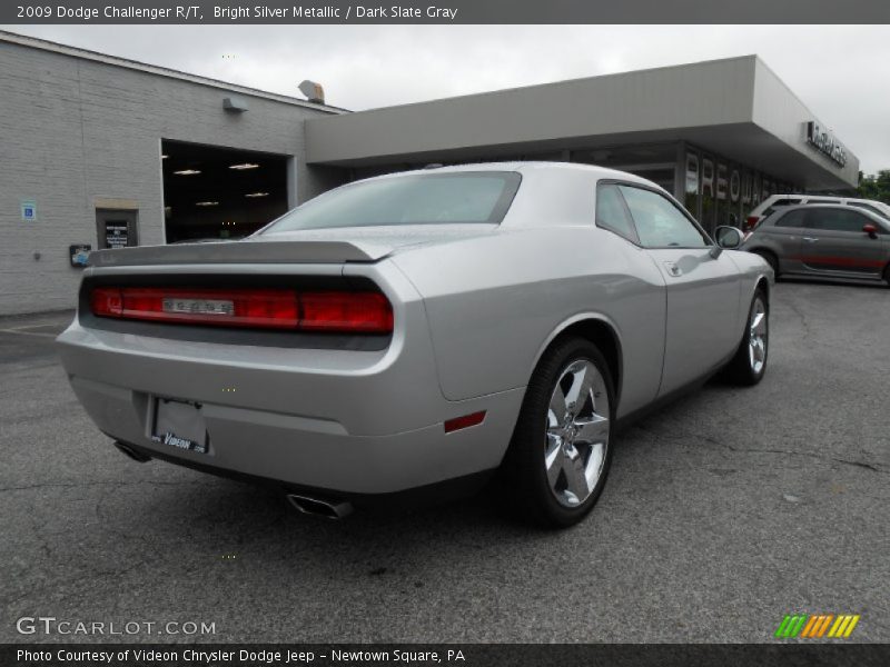 Bright Silver Metallic / Dark Slate Gray 2009 Dodge Challenger R/T