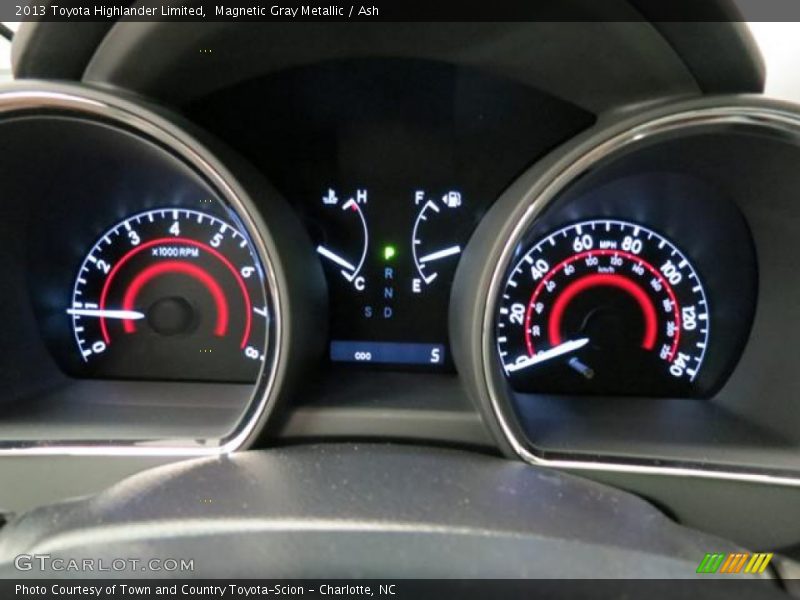 Magnetic Gray Metallic / Ash 2013 Toyota Highlander Limited