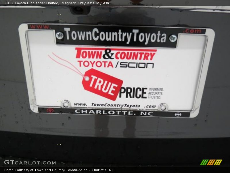 Magnetic Gray Metallic / Ash 2013 Toyota Highlander Limited