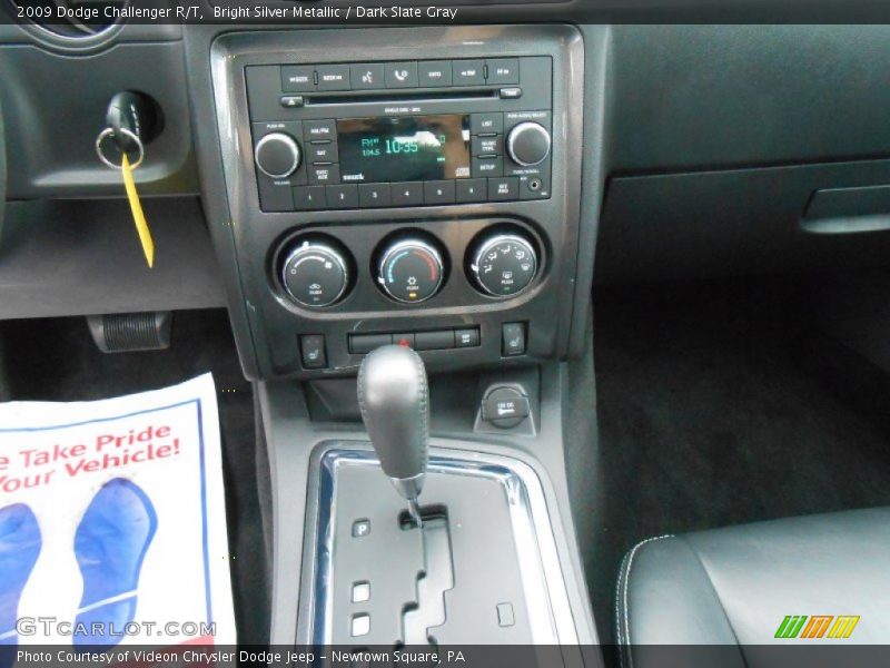 Bright Silver Metallic / Dark Slate Gray 2009 Dodge Challenger R/T