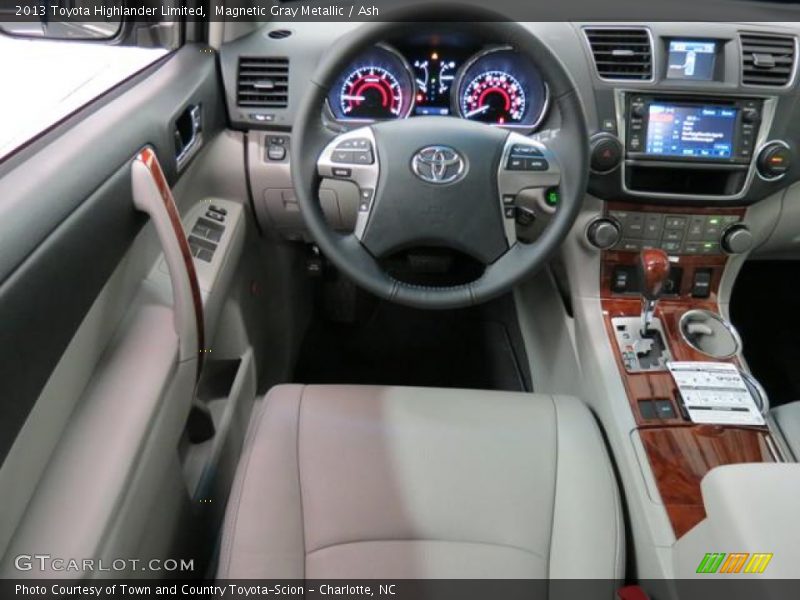 Magnetic Gray Metallic / Ash 2013 Toyota Highlander Limited