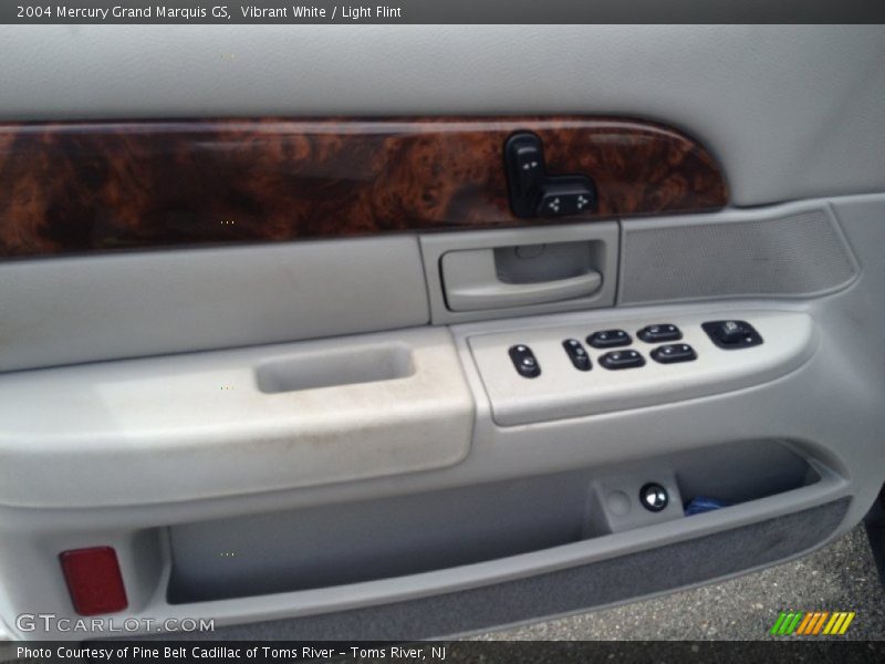 Vibrant White / Light Flint 2004 Mercury Grand Marquis GS