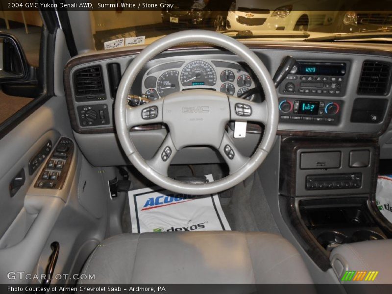  2004 Yukon Denali AWD Steering Wheel