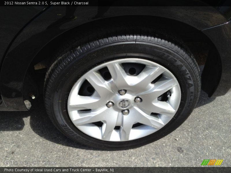 Super Black / Charcoal 2012 Nissan Sentra 2.0 S