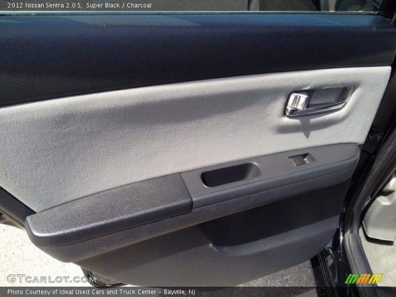 Super Black / Charcoal 2012 Nissan Sentra 2.0 S