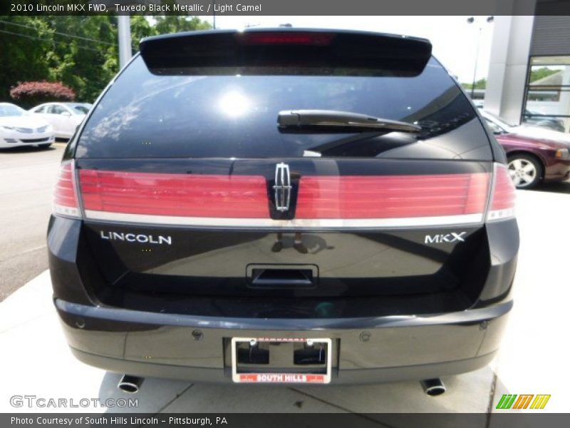 Tuxedo Black Metallic / Light Camel 2010 Lincoln MKX FWD