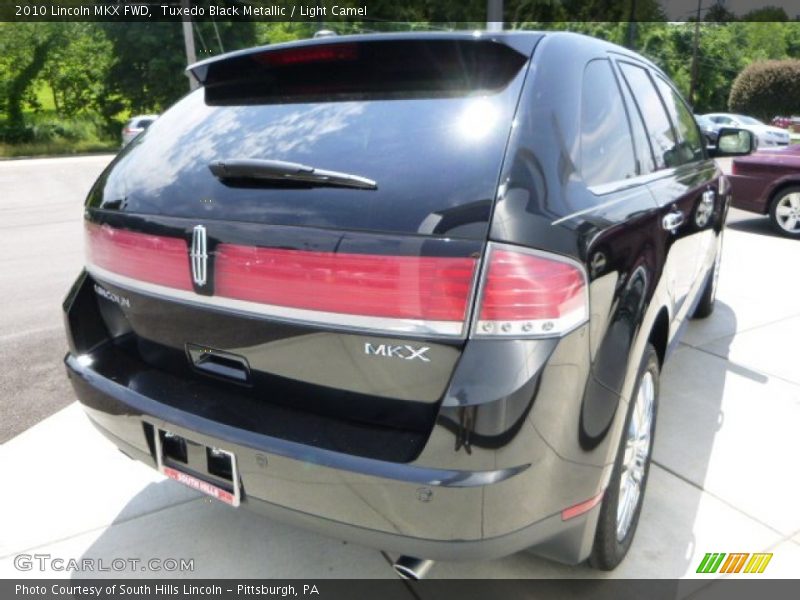 Tuxedo Black Metallic / Light Camel 2010 Lincoln MKX FWD