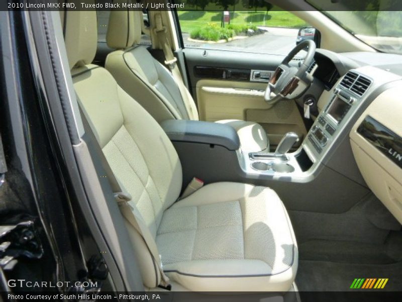 Tuxedo Black Metallic / Light Camel 2010 Lincoln MKX FWD