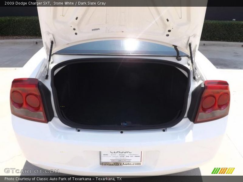 Stone White / Dark Slate Gray 2009 Dodge Charger SXT