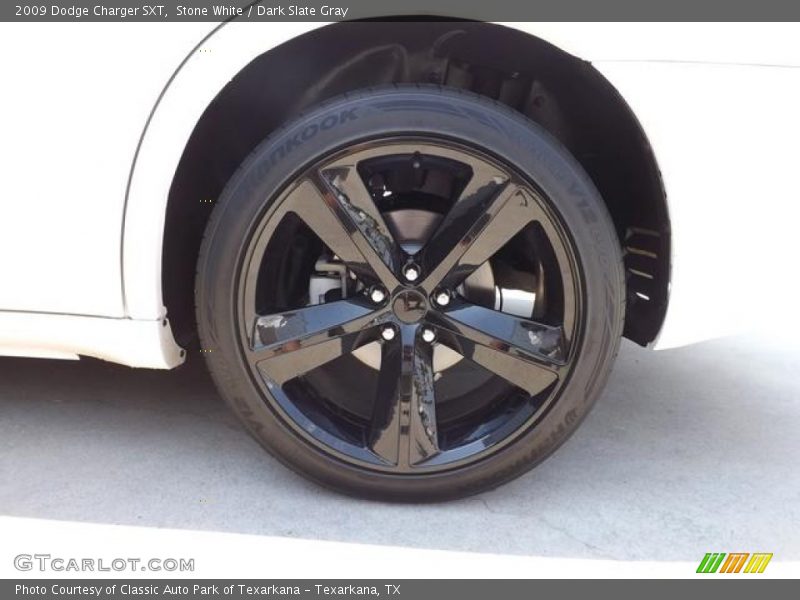 Stone White / Dark Slate Gray 2009 Dodge Charger SXT