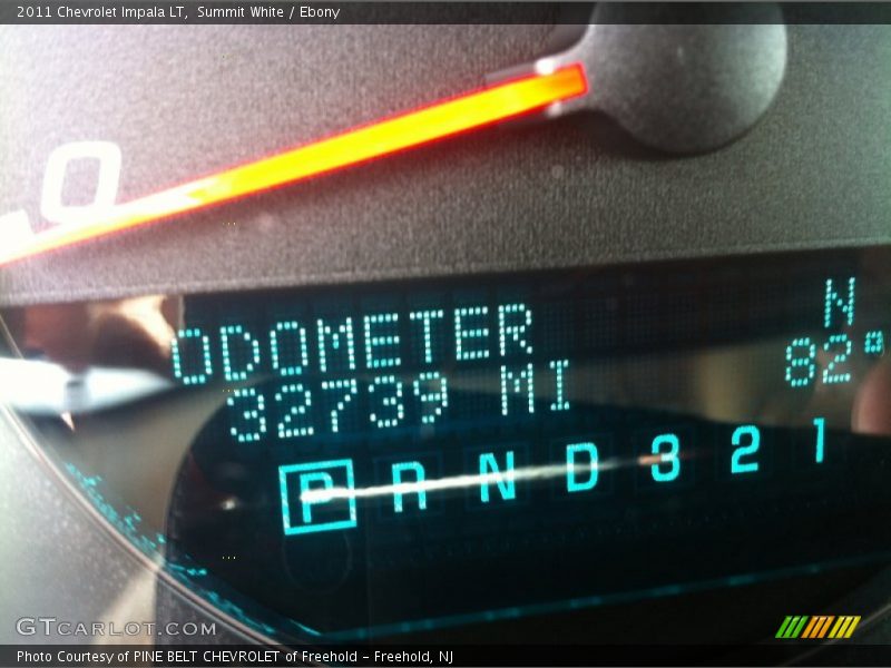 Summit White / Ebony 2011 Chevrolet Impala LT