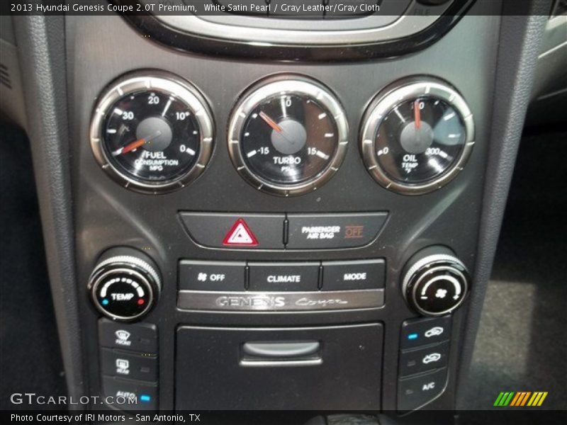 White Satin Pearl / Gray Leather/Gray Cloth 2013 Hyundai Genesis Coupe 2.0T Premium