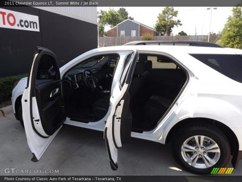 Summit White / Jet Black 2011 Chevrolet Equinox LT