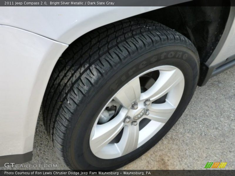 Bright Silver Metallic / Dark Slate Gray 2011 Jeep Compass 2.0