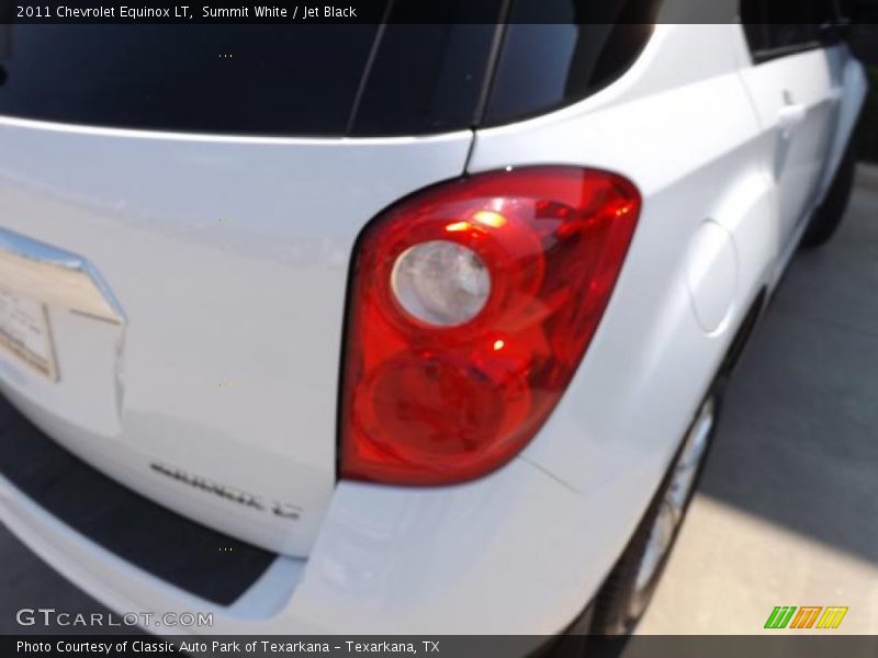 Summit White / Jet Black 2011 Chevrolet Equinox LT