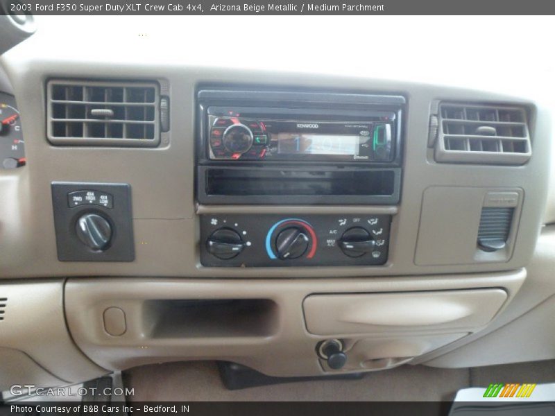 Arizona Beige Metallic / Medium Parchment 2003 Ford F350 Super Duty XLT Crew Cab 4x4