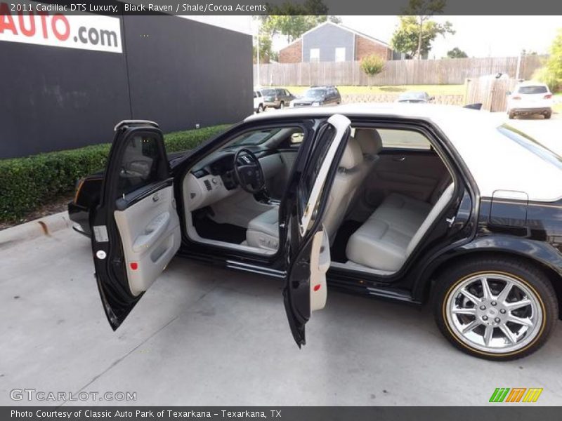 Black Raven / Shale/Cocoa Accents 2011 Cadillac DTS Luxury