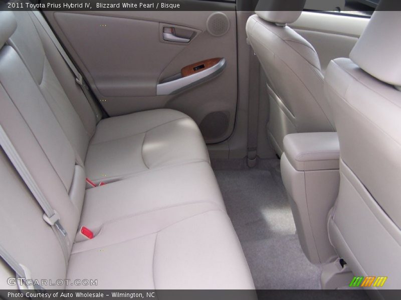 Blizzard White Pearl / Bisque 2011 Toyota Prius Hybrid IV