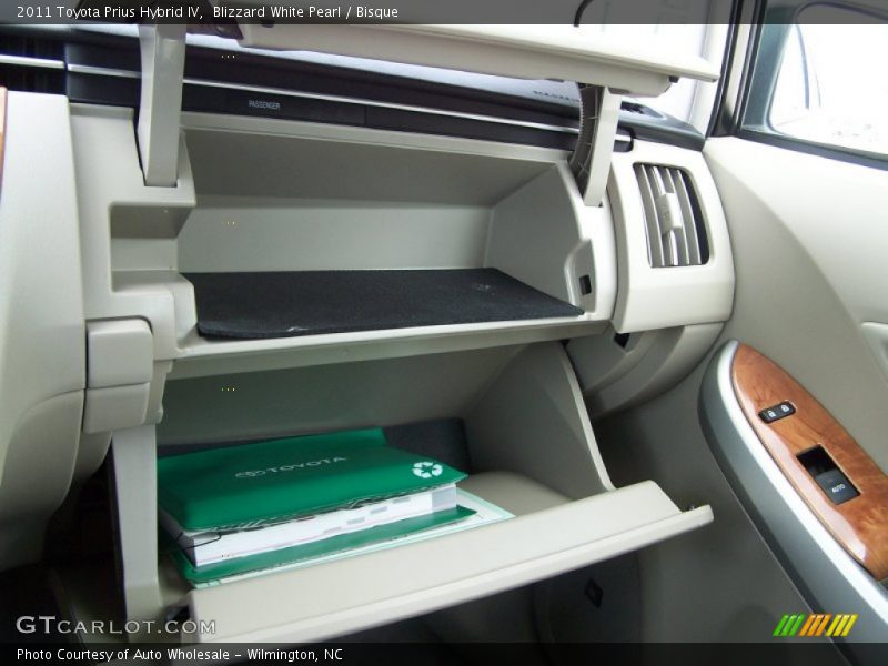 Blizzard White Pearl / Bisque 2011 Toyota Prius Hybrid IV