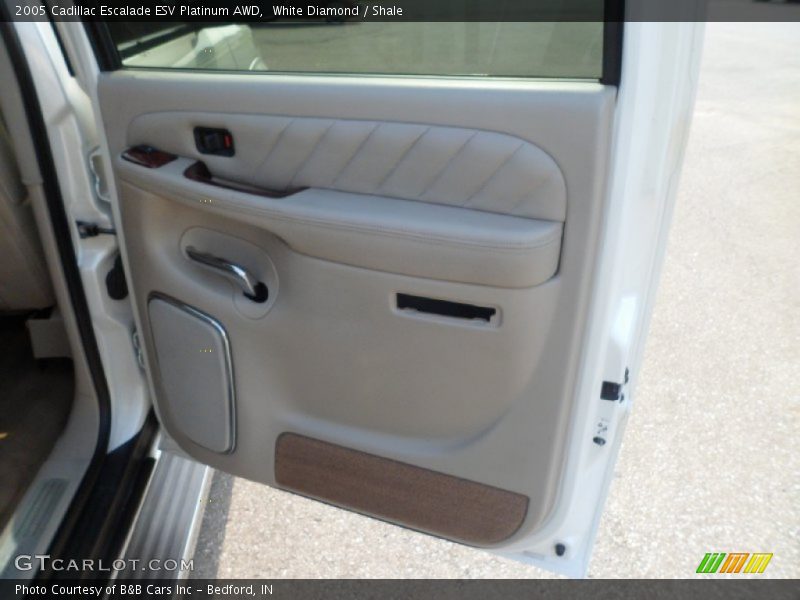 White Diamond / Shale 2005 Cadillac Escalade ESV Platinum AWD