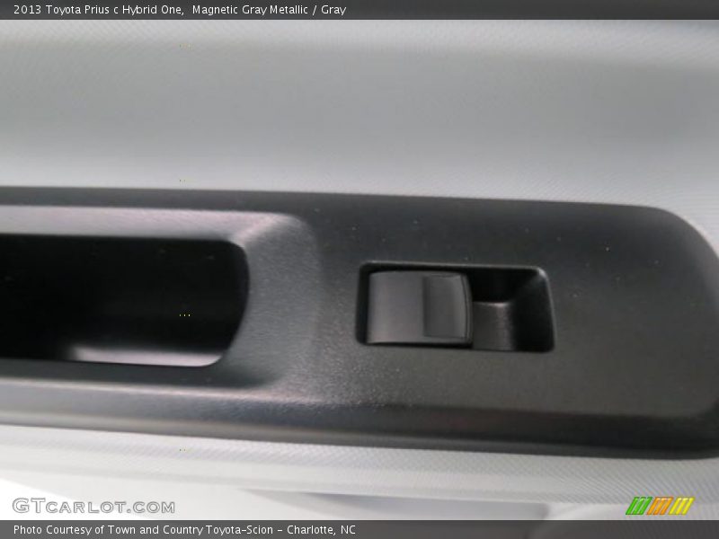 Magnetic Gray Metallic / Gray 2013 Toyota Prius c Hybrid One