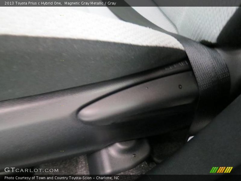 Magnetic Gray Metallic / Gray 2013 Toyota Prius c Hybrid One