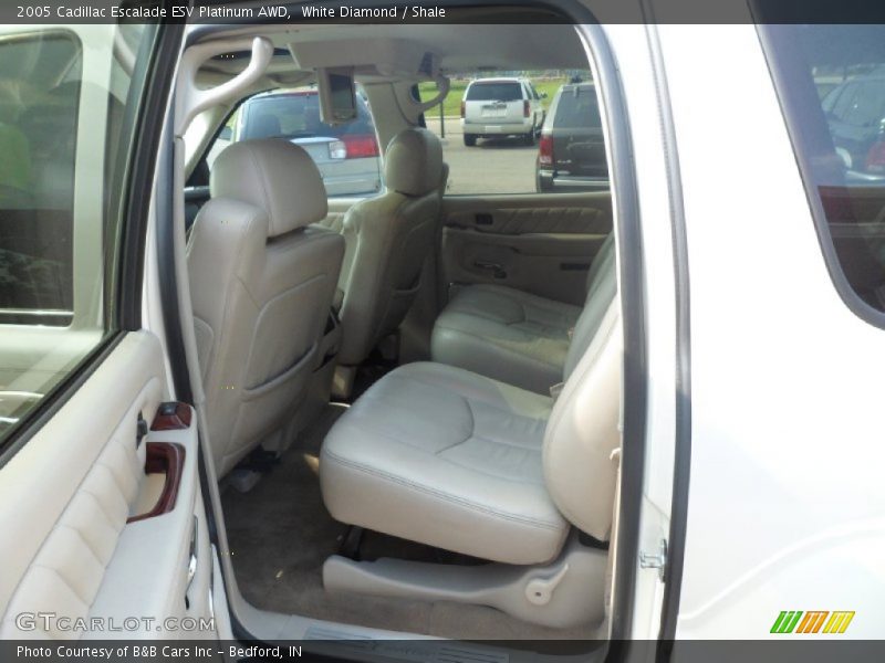 White Diamond / Shale 2005 Cadillac Escalade ESV Platinum AWD