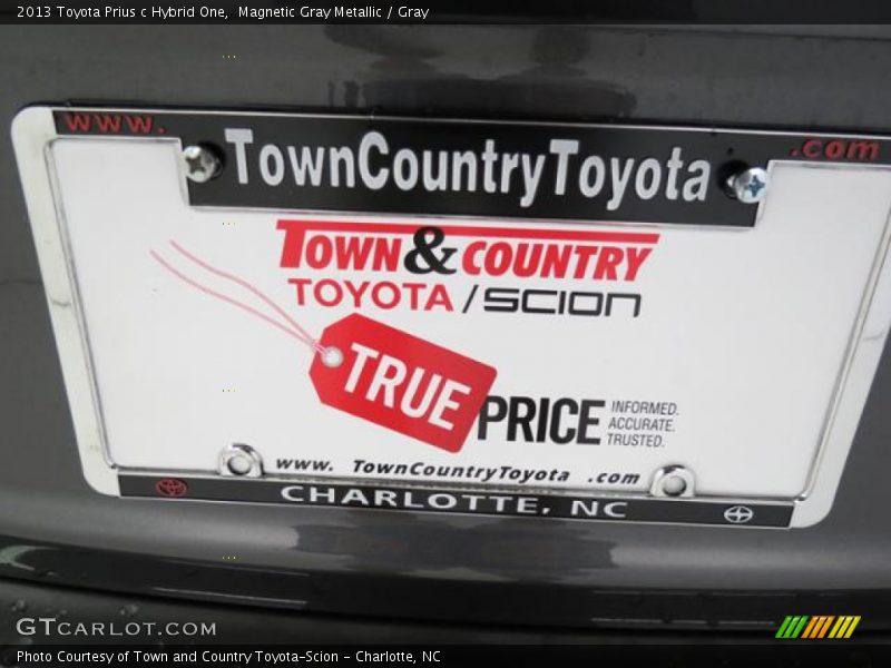 Magnetic Gray Metallic / Gray 2013 Toyota Prius c Hybrid One