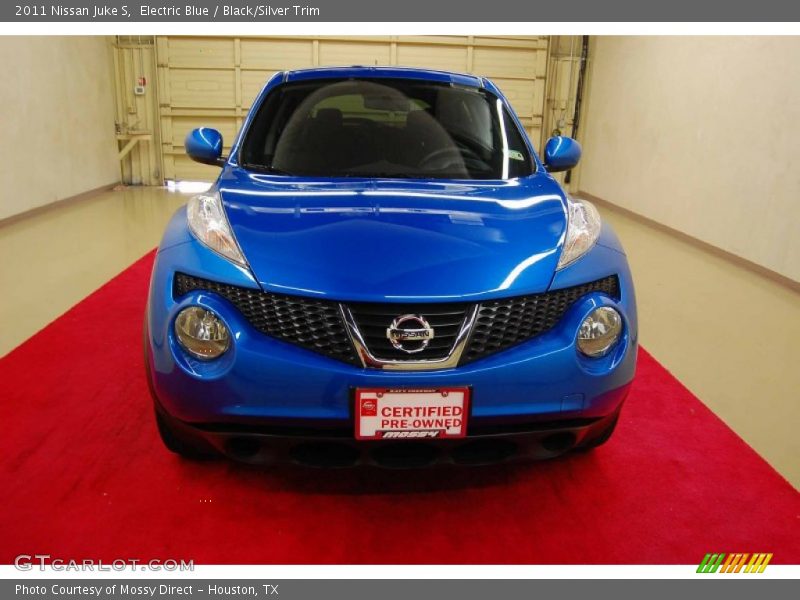 Electric Blue / Black/Silver Trim 2011 Nissan Juke S