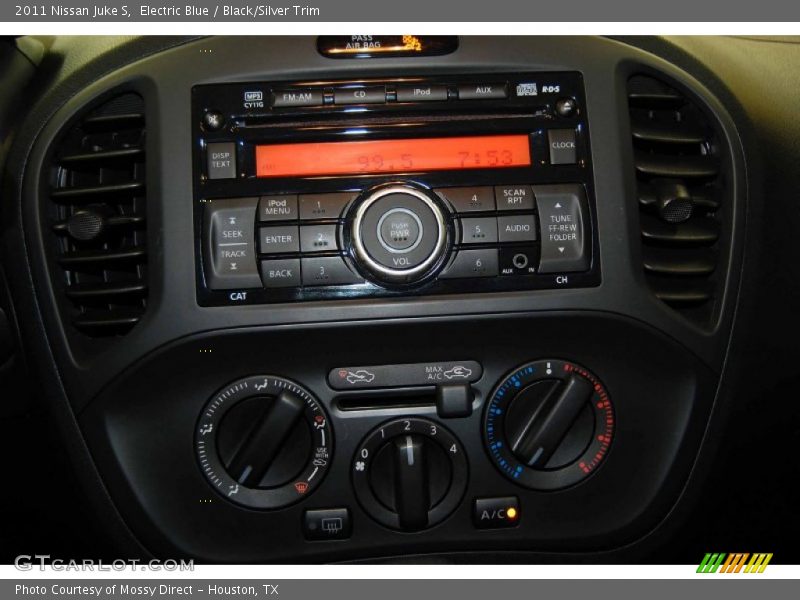 Electric Blue / Black/Silver Trim 2011 Nissan Juke S
