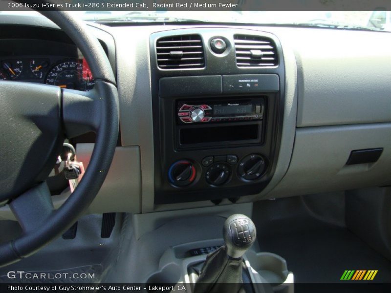 Radiant Red / Medium Pewter 2006 Isuzu i-Series Truck i-280 S Extended Cab