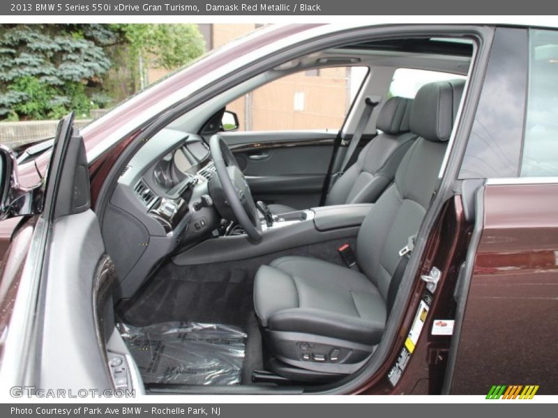 Front Seat of 2013 5 Series 550i xDrive Gran Turismo