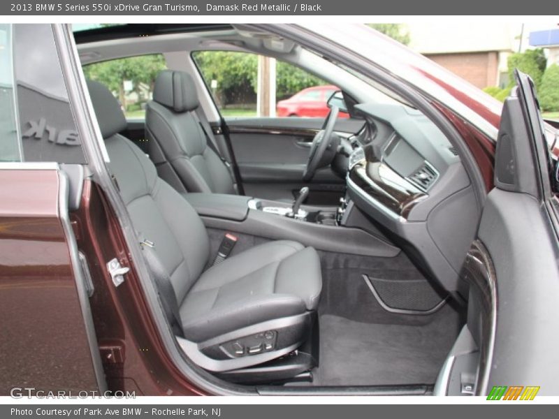 Front Seat of 2013 5 Series 550i xDrive Gran Turismo