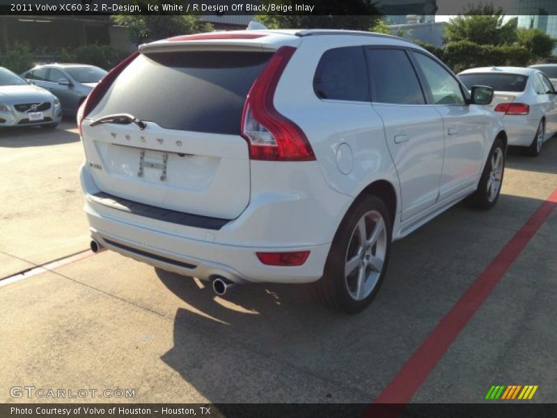Ice White / R Design Off Black/Beige Inlay 2011 Volvo XC60 3.2 R-Design