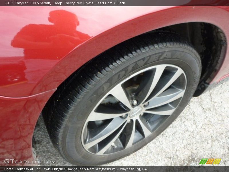 Deep Cherry Red Crystal Pearl Coat / Black 2012 Chrysler 200 S Sedan