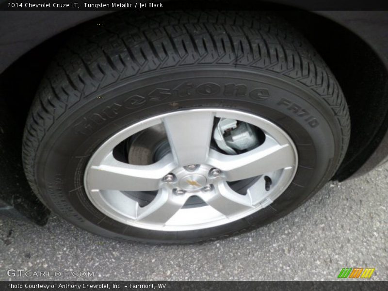 Tungsten Metallic / Jet Black 2014 Chevrolet Cruze LT