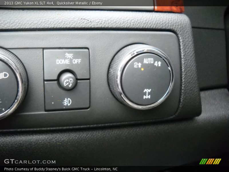 Quicksilver Metallic / Ebony 2013 GMC Yukon XL SLT 4x4
