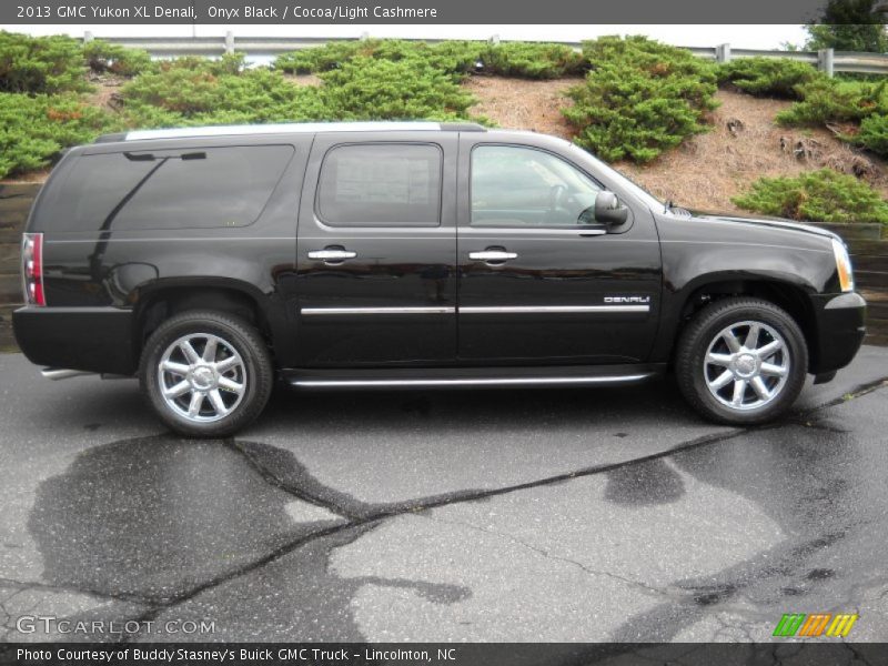 Onyx Black / Cocoa/Light Cashmere 2013 GMC Yukon XL Denali