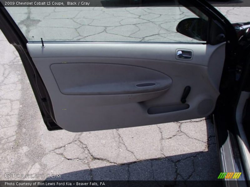 Black / Gray 2009 Chevrolet Cobalt LS Coupe