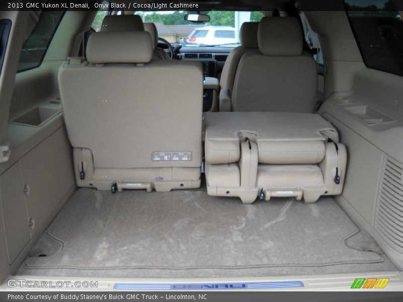 Onyx Black / Cocoa/Light Cashmere 2013 GMC Yukon XL Denali