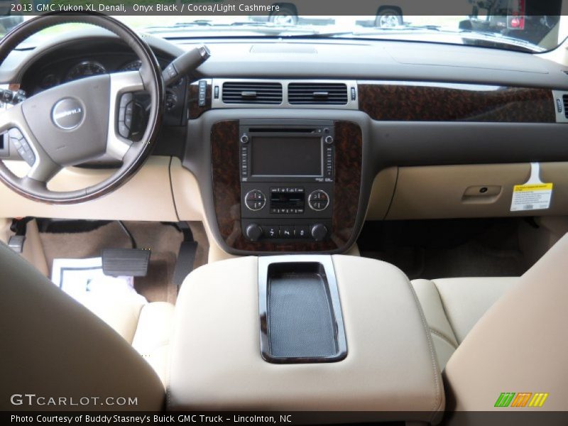 Onyx Black / Cocoa/Light Cashmere 2013 GMC Yukon XL Denali