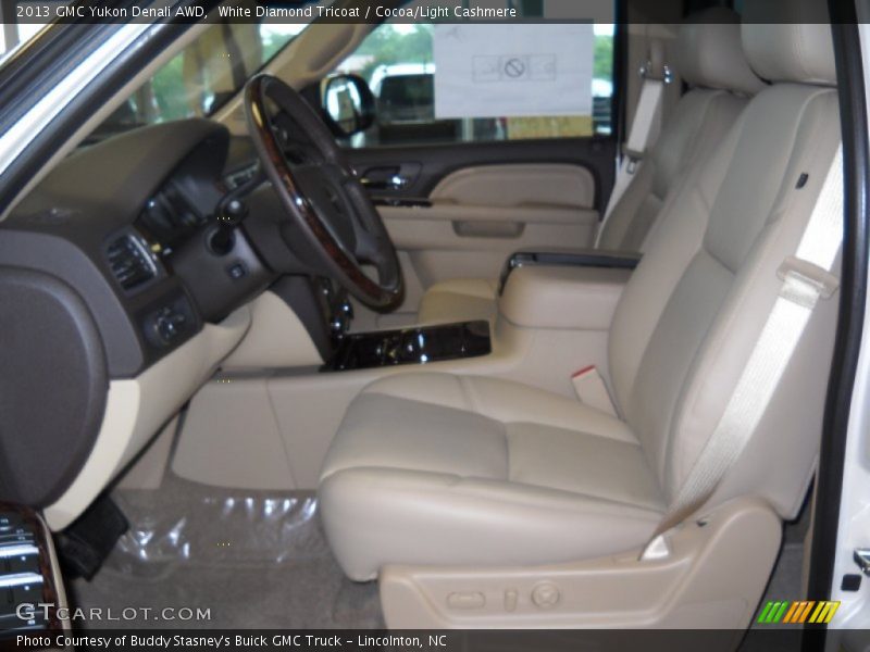 White Diamond Tricoat / Cocoa/Light Cashmere 2013 GMC Yukon Denali AWD