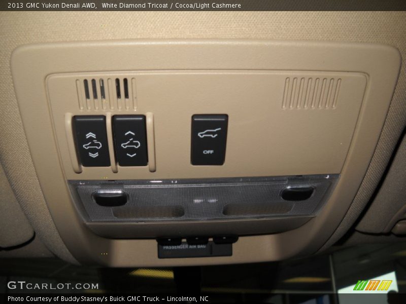 White Diamond Tricoat / Cocoa/Light Cashmere 2013 GMC Yukon Denali AWD