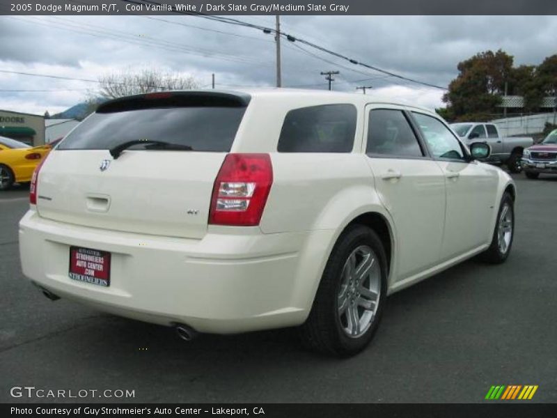 Cool Vanilla White / Dark Slate Gray/Medium Slate Gray 2005 Dodge Magnum R/T