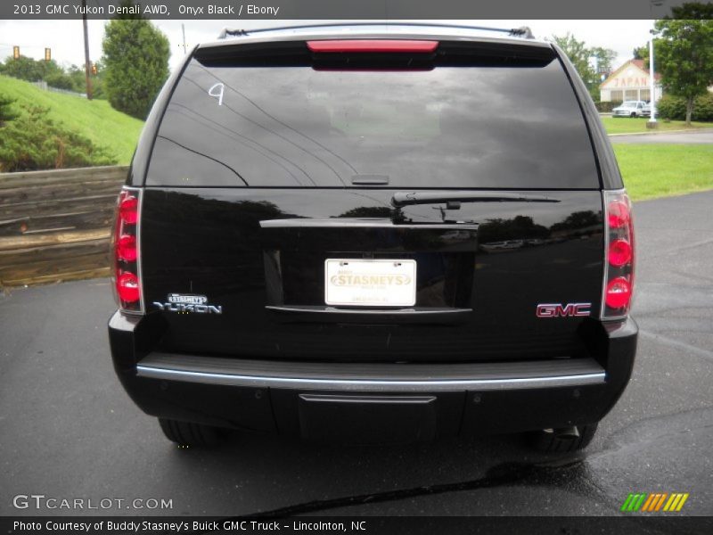 Onyx Black / Ebony 2013 GMC Yukon Denali AWD