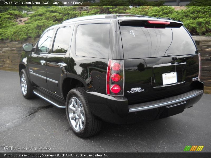 Onyx Black / Ebony 2013 GMC Yukon Denali AWD