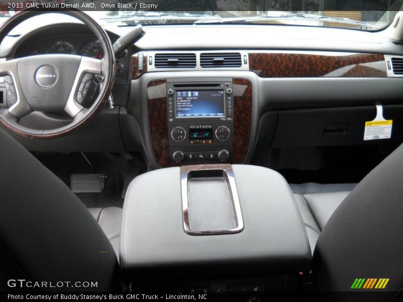 Onyx Black / Ebony 2013 GMC Yukon Denali AWD